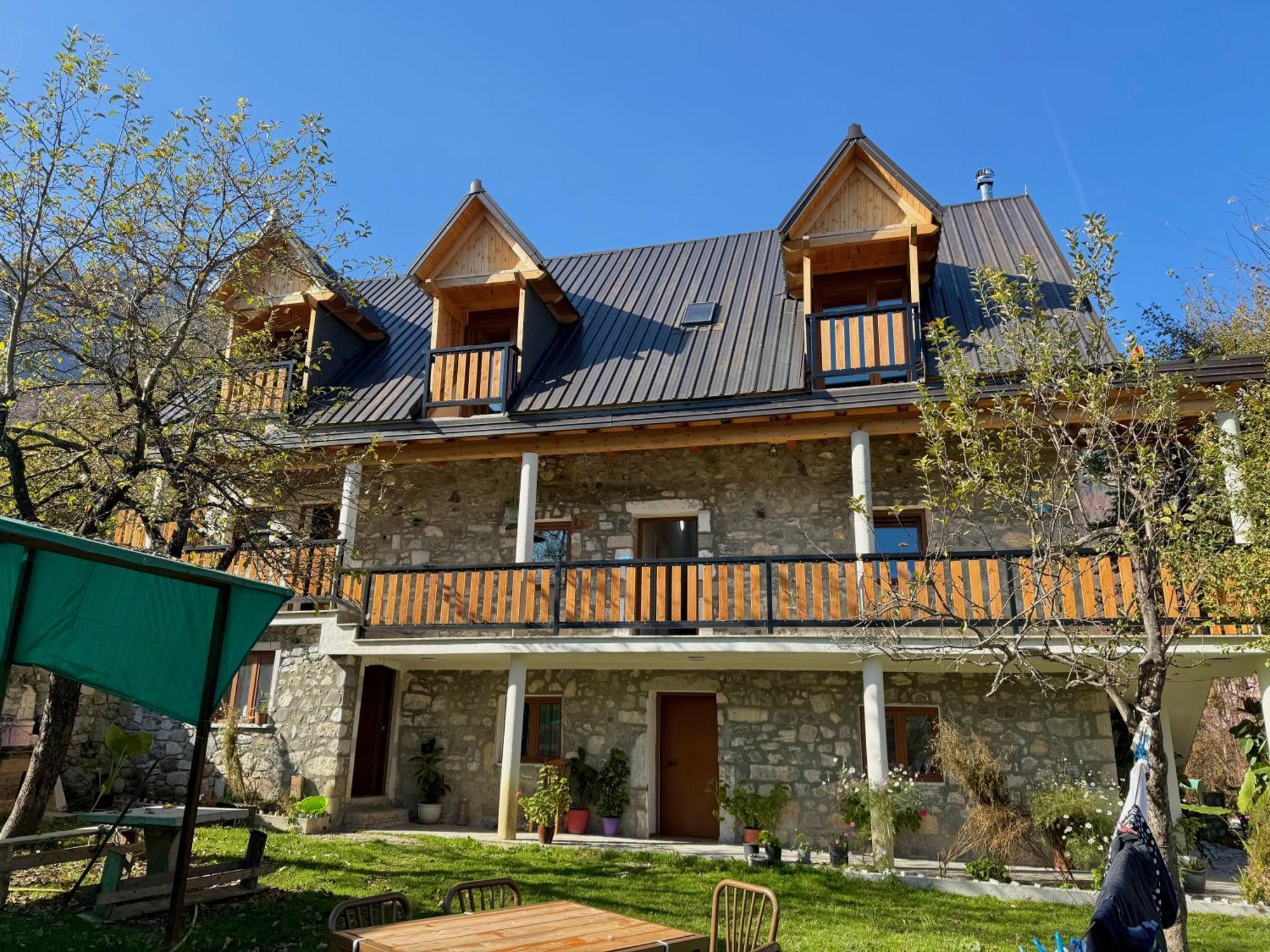 Guesthouse Te Tata Theth Exterior foto